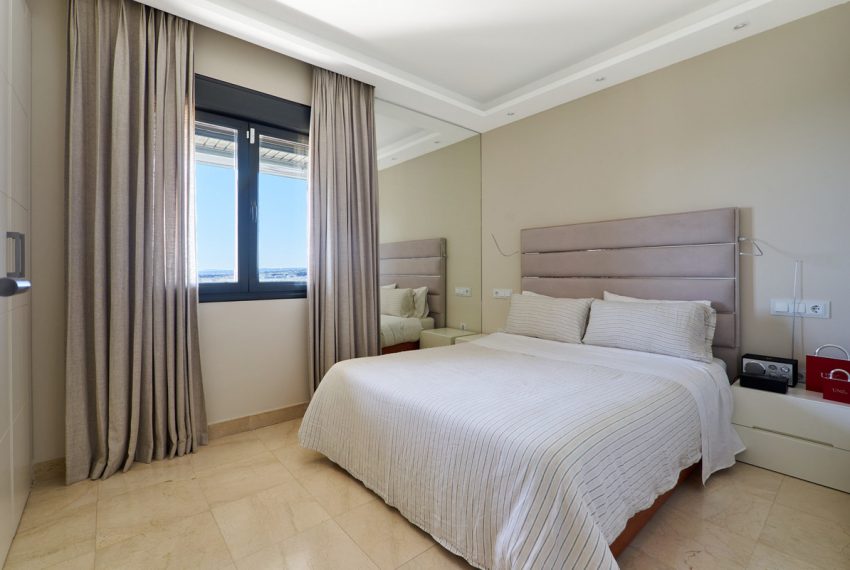 R4949491-Apartment-For-Sale-Estepona-Penthouse-3-Beds-348-Built-19