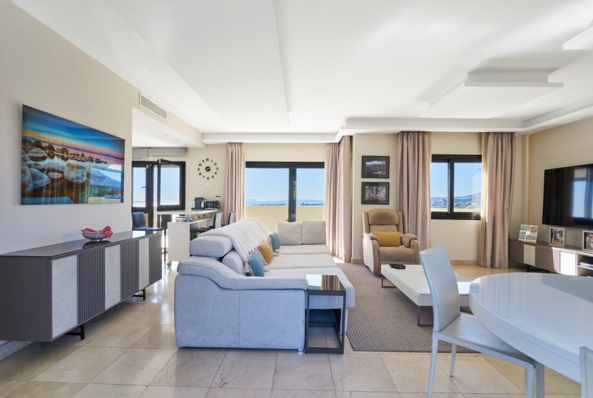 R4949491-Apartment-For-Sale-Estepona-Penthouse-3-Beds-348-Built-8