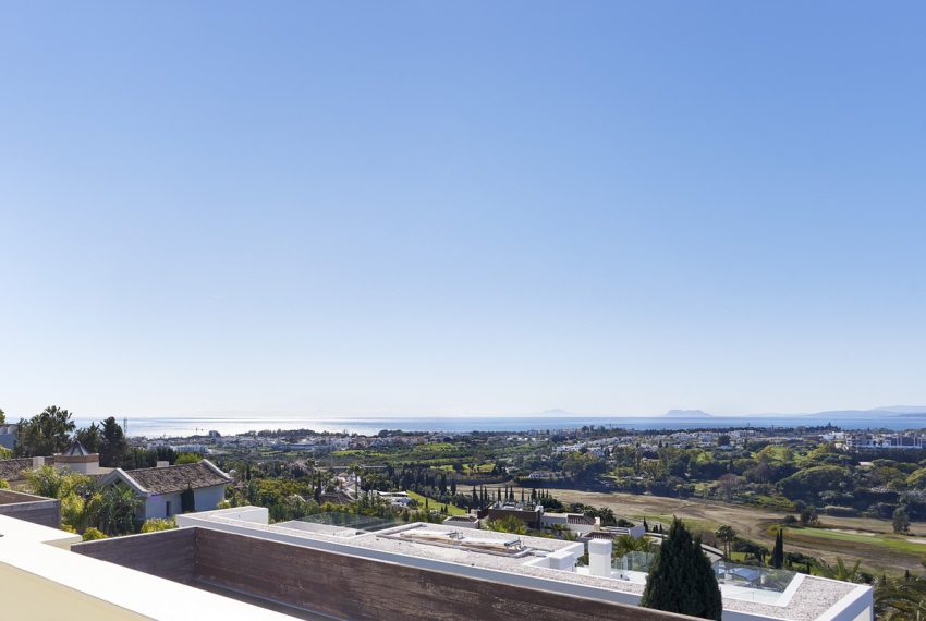 R4949491-Apartment-For-Sale-Estepona-Penthouse-3-Beds-348-Built
