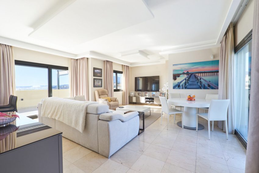 R4949491-Apartment-For-Sale-Estepona-Penthouse-3-Beds-348-Built-9