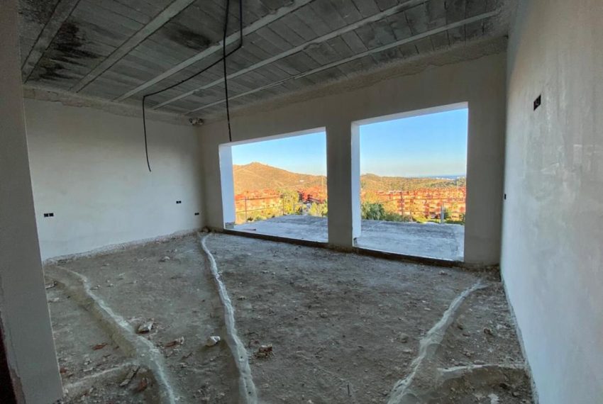 R4949926-Villa-For-Sale-Las-Chapas-Detached-5-Beds-350-Built-17