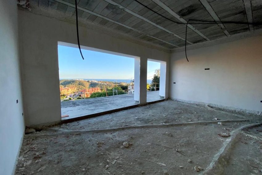 R4949926-Villa-For-Sale-Las-Chapas-Detached-5-Beds-350-Built-6