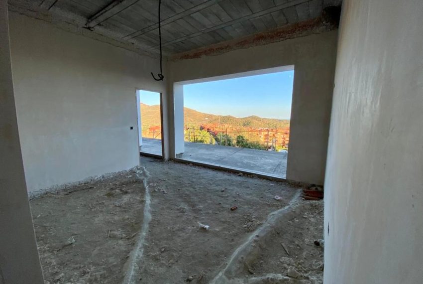 R4949926-Villa-For-Sale-Las-Chapas-Detached-5-Beds-350-Built-7