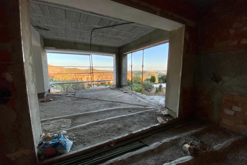 R4949926-Villa-For-Sale-Las-Chapas-Detached-5-Beds-350-Built-8