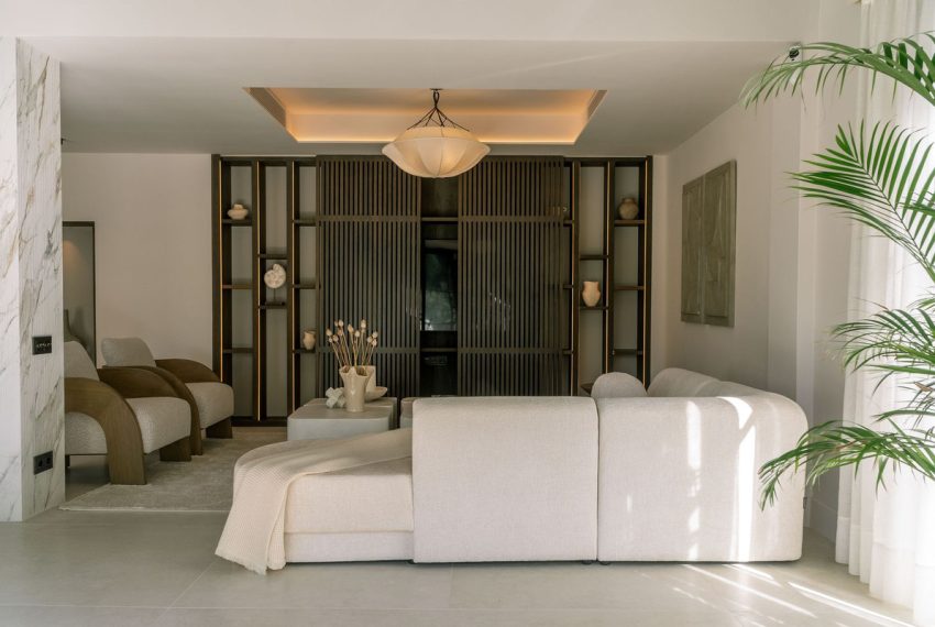 R4950757-Villa-For-Sale-Nueva-Andalucia-Detached-5-Beds-400-Built-5