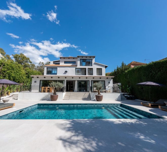 R4950757-Image 1-Detached - 5 Beds - 400 Built
