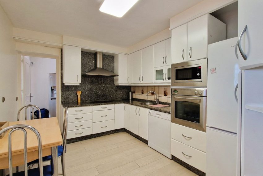 R4952632-Villa-For-Sale-Nueva-Andalucia-Detached-3-Beds-273-Built-13