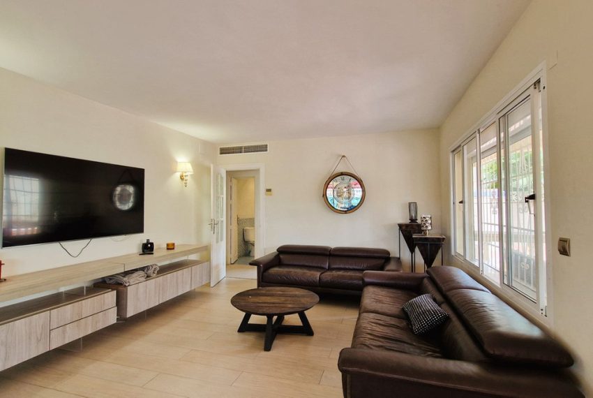 R4952632-Villa-For-Sale-Nueva-Andalucia-Detached-3-Beds-273-Built-17
