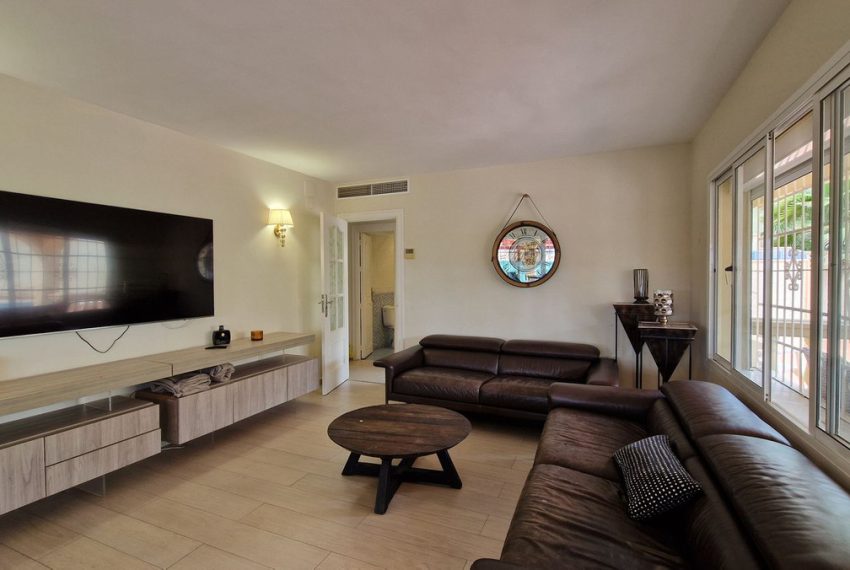 R4952632-Villa-For-Sale-Nueva-Andalucia-Detached-3-Beds-273-Built-18