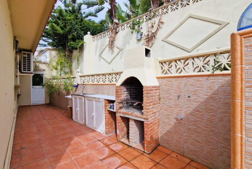 R4952632-Villa-For-Sale-Nueva-Andalucia-Detached-3-Beds-273-Built-3