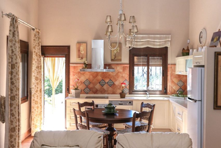 R4952794-Villa-For-Sale-Guaro-Detached-4-Beds-160-Built-12