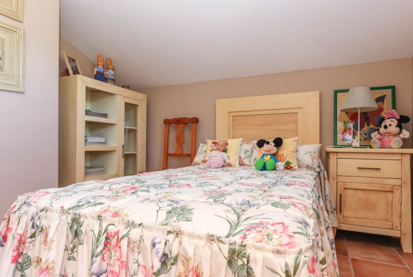 R4952794-Villa-For-Sale-Guaro-Detached-4-Beds-160-Built-17