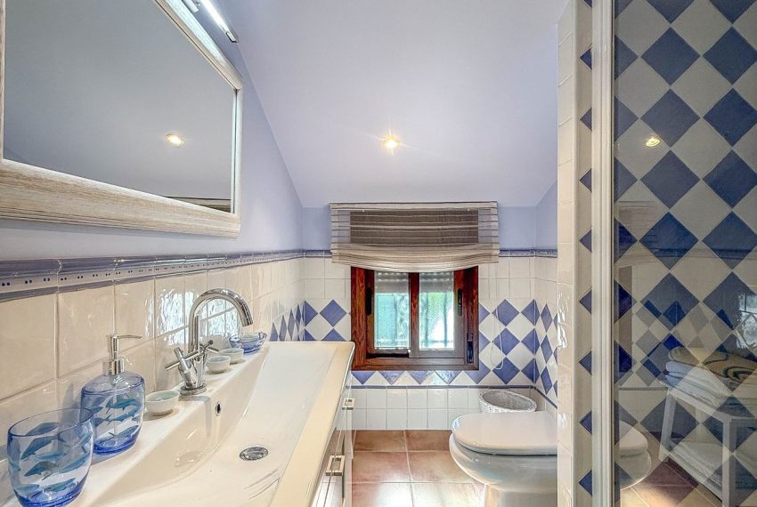 R4952794-Villa-For-Sale-Guaro-Detached-4-Beds-160-Built-18