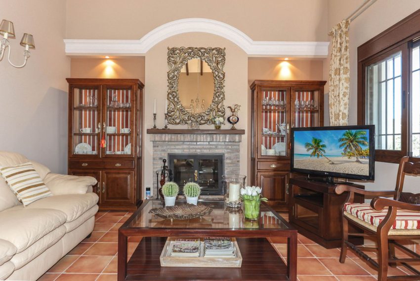 R4952794-Villa-For-Sale-Guaro-Detached-4-Beds-160-Built-4