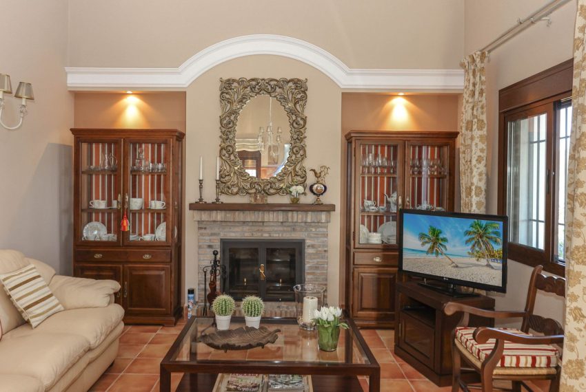 R4952794-Villa-For-Sale-Guaro-Detached-4-Beds-160-Built-6