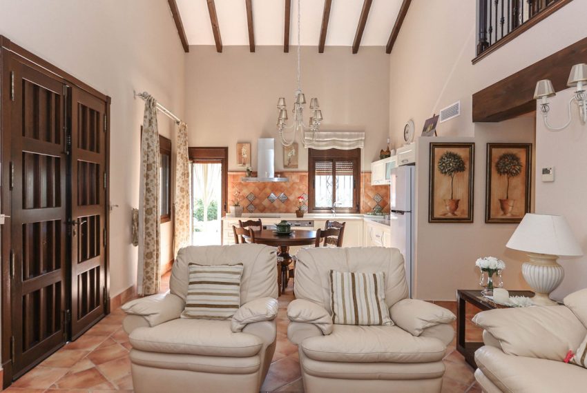 R4952794-Villa-For-Sale-Guaro-Detached-4-Beds-160-Built-9