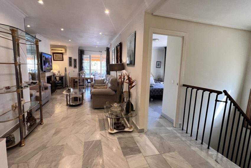 R4954357-Apartment-For-Sale-Nueva-Andalucia-Duplex-3-Beds-144-Built-3