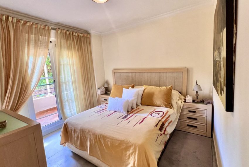 R4954357-Apartment-For-Sale-Nueva-Andalucia-Duplex-3-Beds-144-Built-4