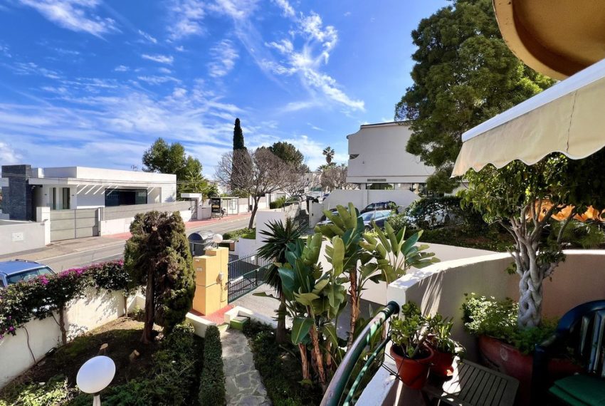 R4954357-Apartment-For-Sale-Nueva-Andalucia-Duplex-3-Beds-144-Built