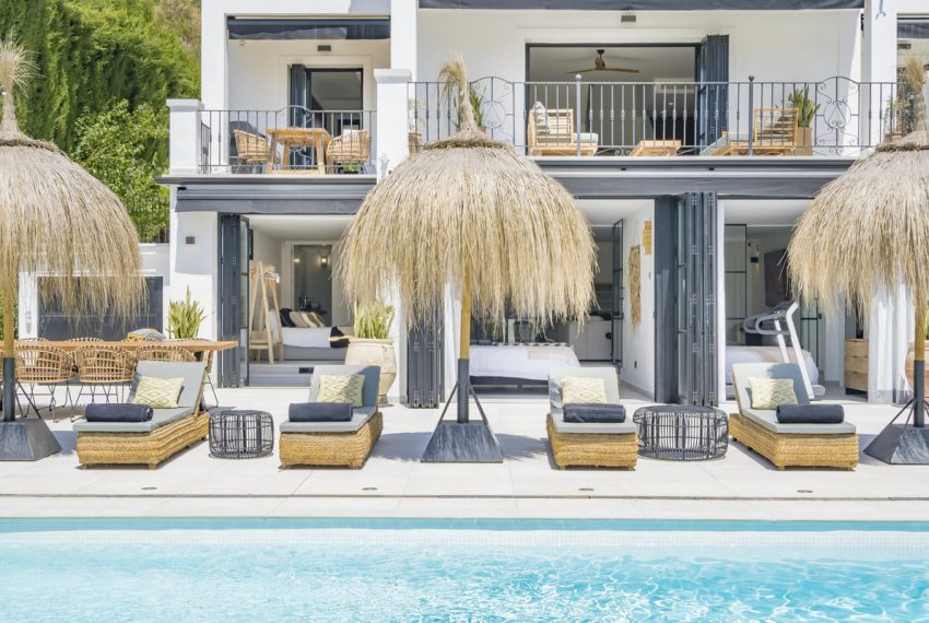 R4957798-Villa-For-Sale-Benahavis-Detached-6-Beds-420-Built-1
