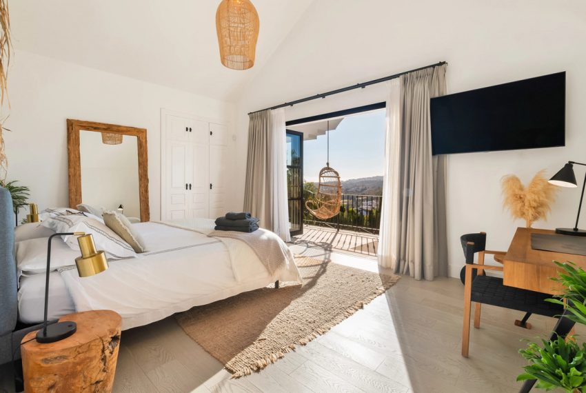 R4957798-Villa-For-Sale-Benahavis-Detached-6-Beds-420-Built-6