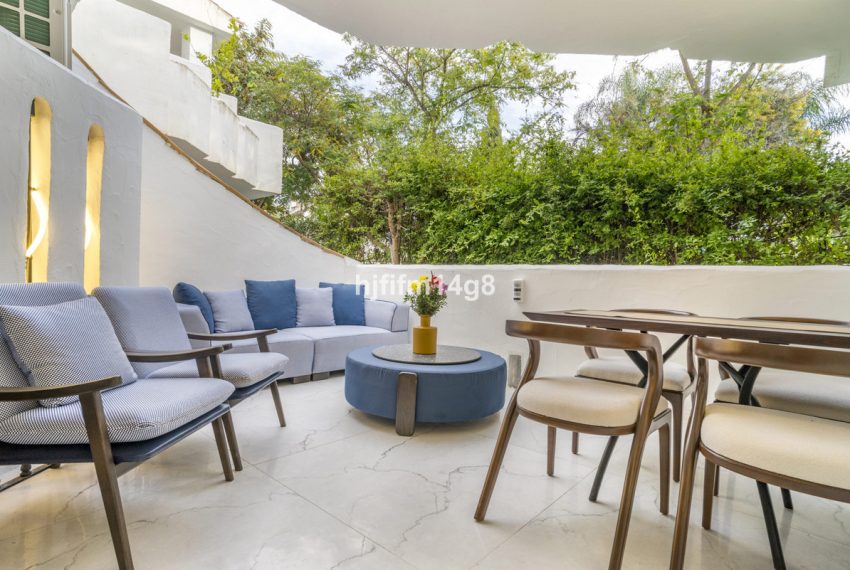 R4958410-Apartment-For-Sale-Nueva-Andalucia-Ground-Floor-3-Beds-120-Built-1