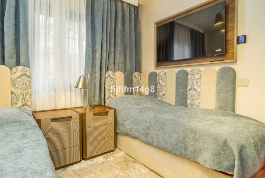 R4958410-Apartment-For-Sale-Nueva-Andalucia-Ground-Floor-3-Beds-120-Built-17