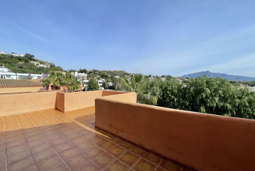 R4961470-Apartment-For-Sale-Benahavis-Penthouse-Duplex-3-Beds-131-Built