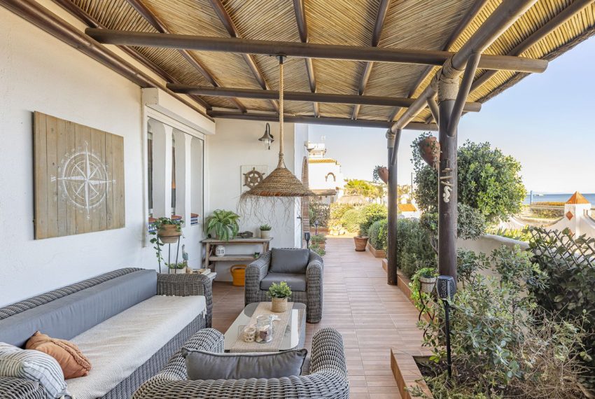R4961479-Villa-For-Sale-Estepona-Semi-Detached-3-Beds-191-Built-2