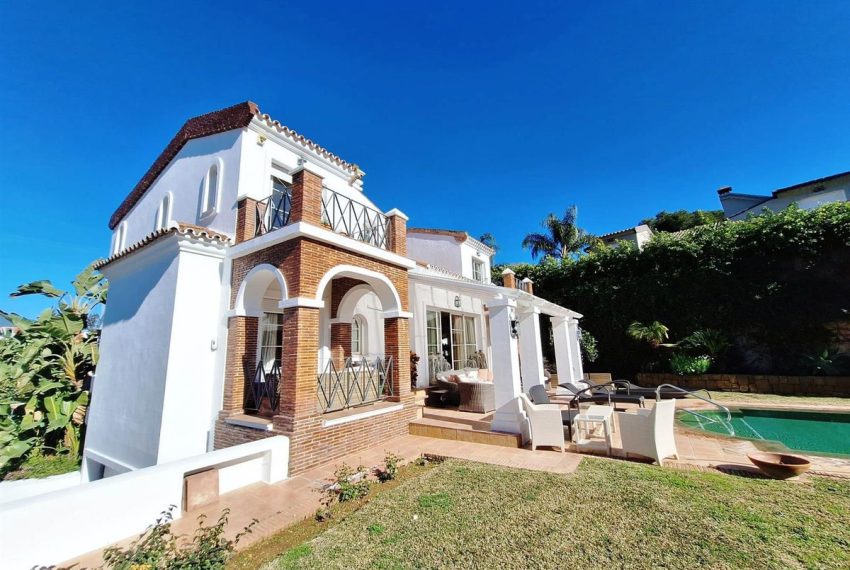 R4963945-Villa-For-Sale-Puerto-Banus-Detached-4-Beds-404-Built