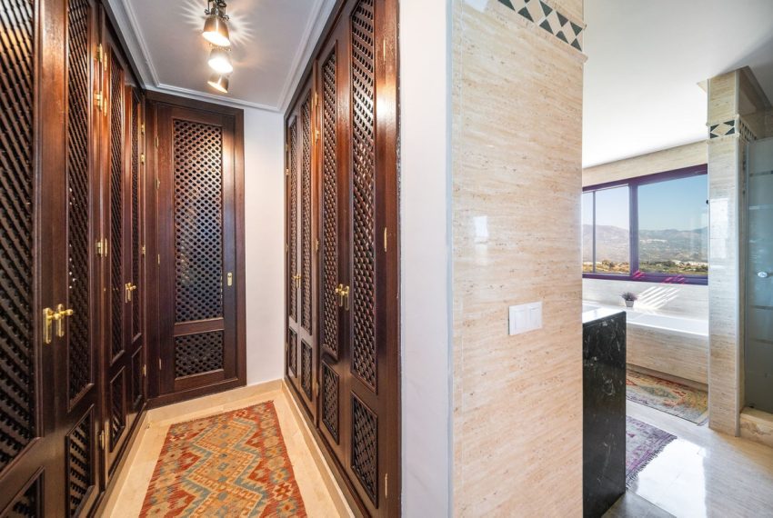R4966075-Apartment-For-Sale-La-Mairena-Penthouse-Duplex-3-Beds-251-Built-18