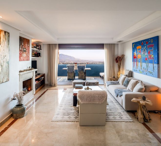 R4966075-Image 1-Penthouse Duplex - 3 Beds - 251 Built