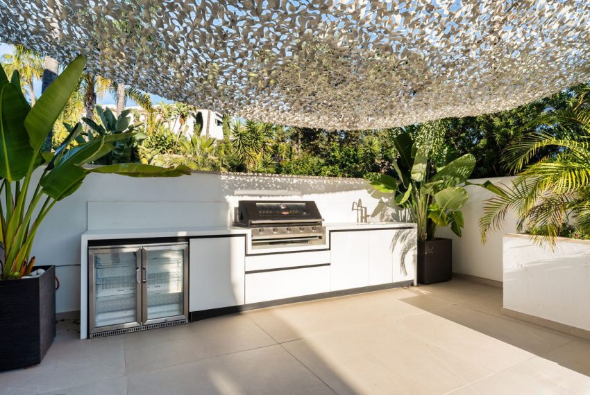 R4966696-Villa-For-Sale-Nueva-Andalucia-Detached-5-Beds-558-Built-12
