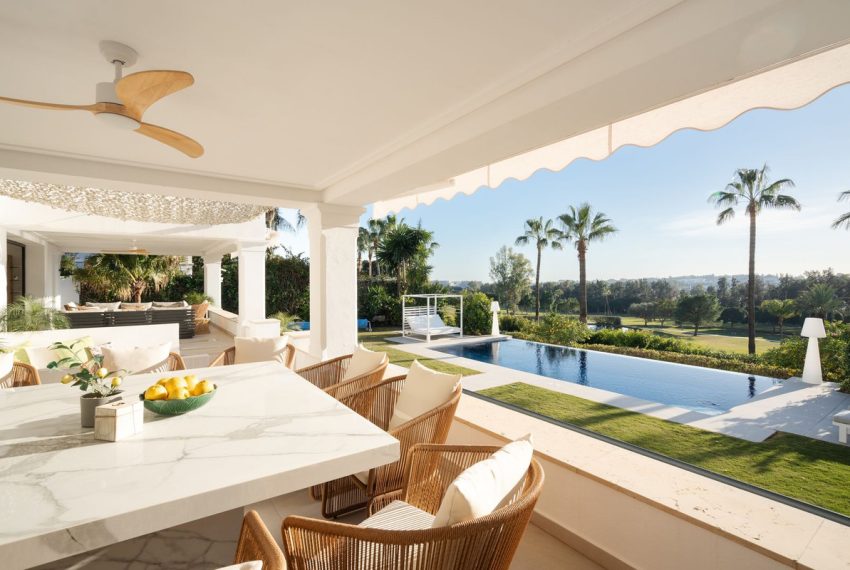 R4966696-Villa-For-Sale-Nueva-Andalucia-Detached-5-Beds-558-Built-2