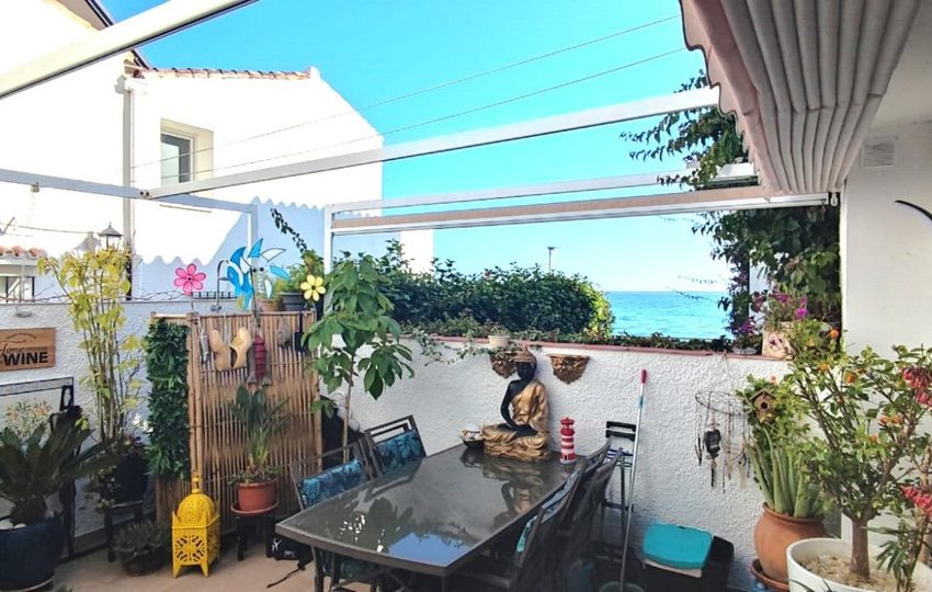 R4966927-Villa-For-Sale-Estepona-Semi-Detached-3-Beds-91-Built-4