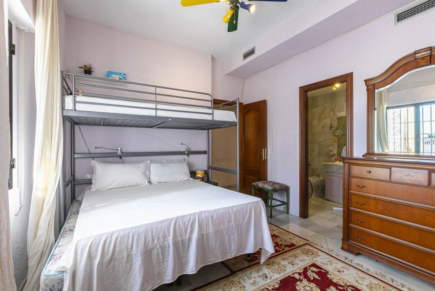 R4967110-Apartment-For-Sale-Nueva-Andalucia-Middle-Floor-3-Beds-185-Built-15