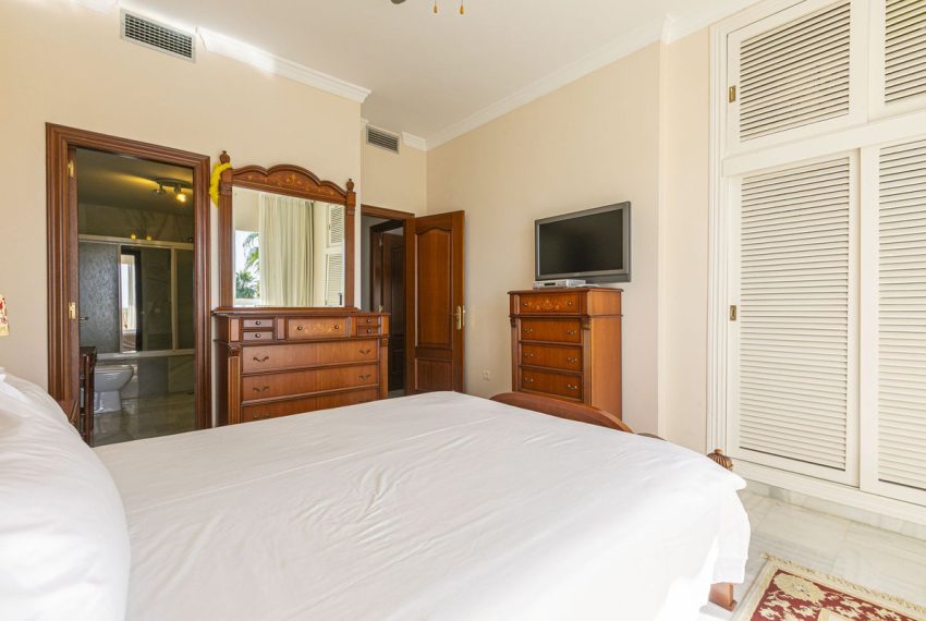R4967110-Apartment-For-Sale-Nueva-Andalucia-Middle-Floor-3-Beds-185-Built-18