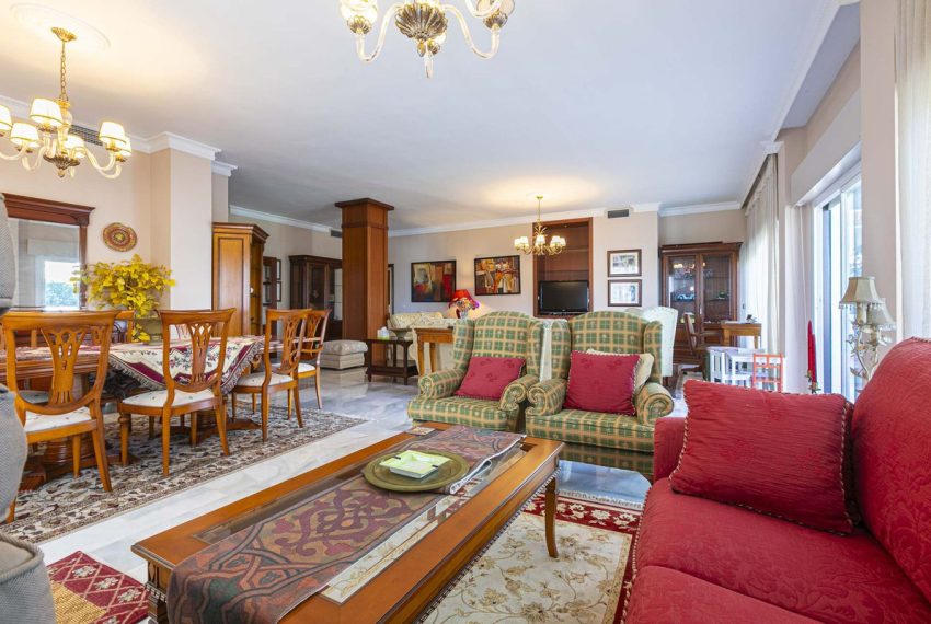 R4967110-Apartment-For-Sale-Nueva-Andalucia-Middle-Floor-3-Beds-185-Built-3