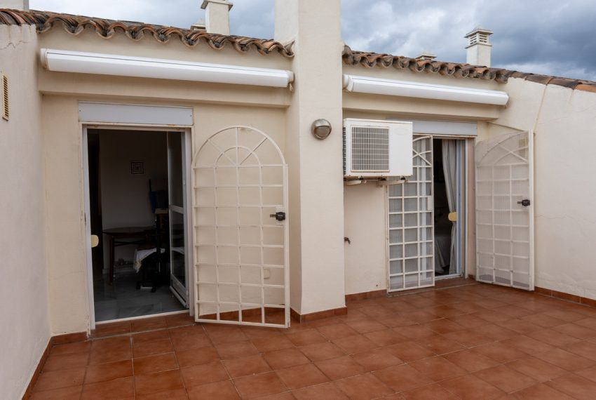 R4967248-Apartment-For-Sale-The-Golden-Mile-Penthouse-3-Beds-189-Built-13