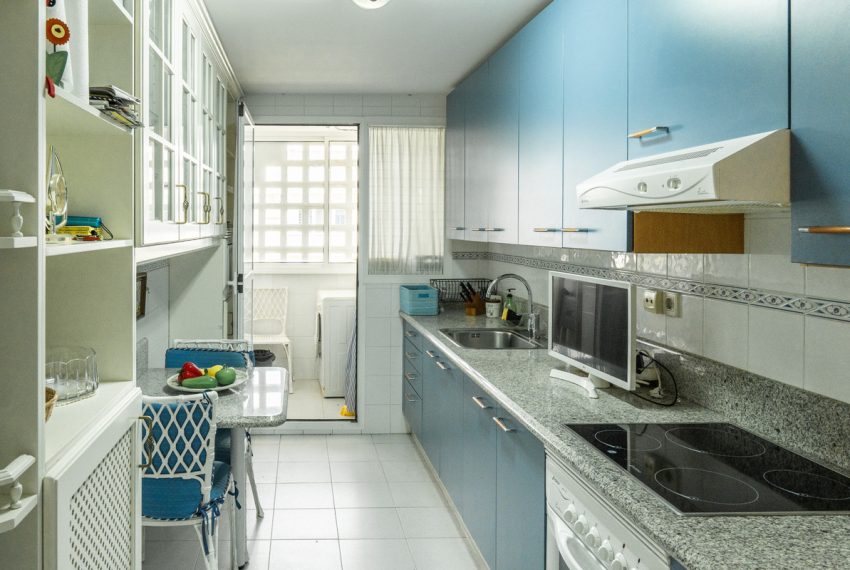 R4967248-Apartment-For-Sale-The-Golden-Mile-Penthouse-3-Beds-189-Built-7