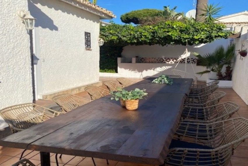R4968697-Villa-For-Sale-Calahonda-Detached-4-Beds-225-Built-12