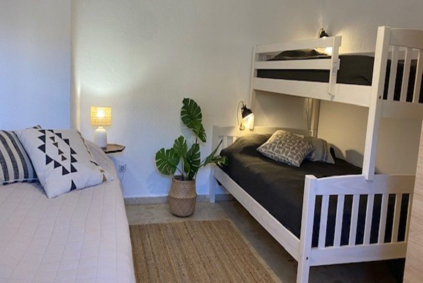R4968697-Villa-For-Sale-Calahonda-Detached-4-Beds-225-Built-19