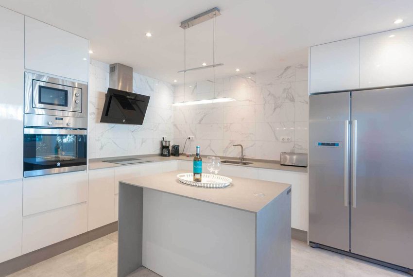 R4969414-Apartment-For-Sale-San-Pedro-de-Alcantara-Ground-Floor-3-Beds-166-Built-4
