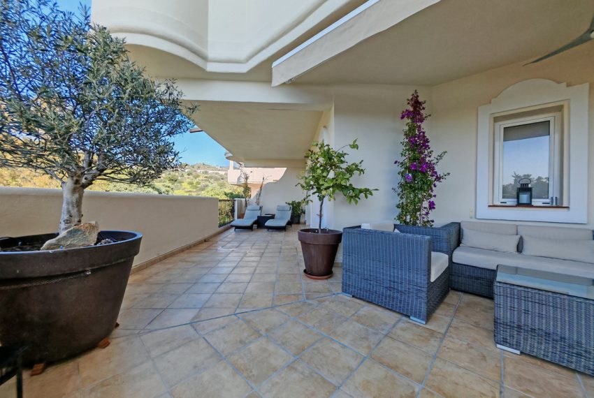 R4970038-Apartment-For-Sale-Nueva-Andalucia-Middle-Floor-2-Beds-99-Built-12