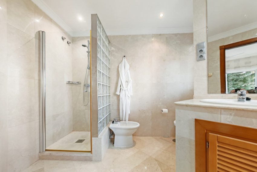 R4970038-Apartment-For-Sale-Nueva-Andalucia-Middle-Floor-2-Beds-99-Built-8