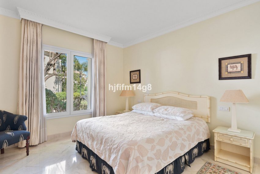 R4970104-Apartment-For-Sale-Nueva-Andalucia-Ground-Floor-3-Beds-195-Built-13