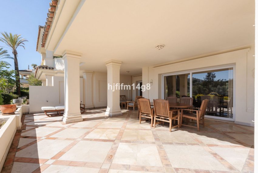 R4970104-Apartment-For-Sale-Nueva-Andalucia-Ground-Floor-3-Beds-195-Built-3