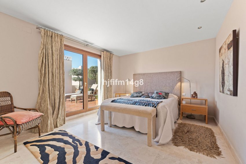 R4970107-Apartment-For-Sale-Estepona-Penthouse-3-Beds-123-Built-11