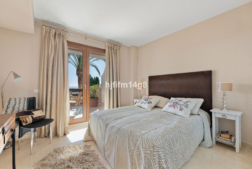 R4970107-Apartment-For-Sale-Estepona-Penthouse-3-Beds-123-Built-13