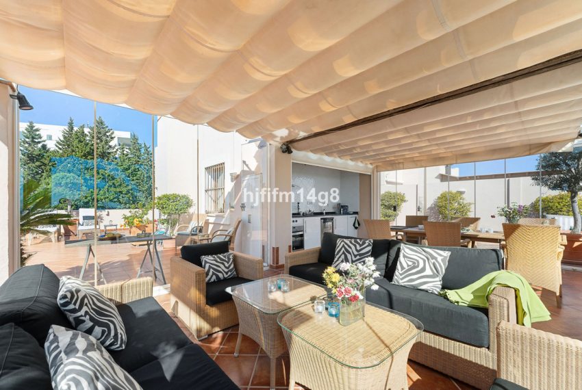 R4970107-Apartment-For-Sale-Estepona-Penthouse-3-Beds-123-Built-19